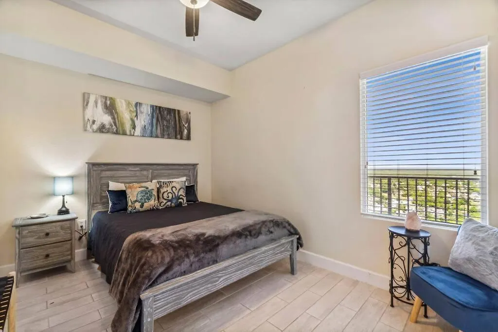 Ocean Front Condo 29Th Floor - Must Be 25 To Book Panama City Beach