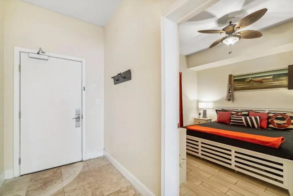 Ocean Front Condo 29Th Floor - Must Be 25 To Book Panama City Beach
